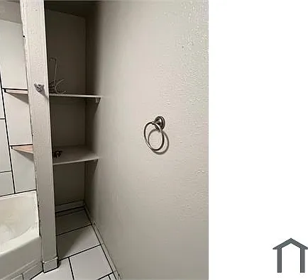 4764 Vine St — Photo 12
