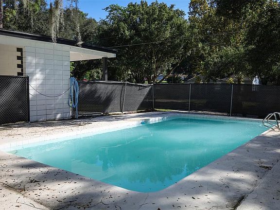 4th image of 7614 BELL BOULEVARD