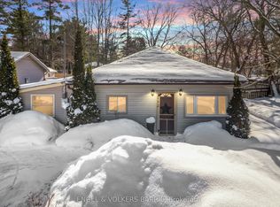 132 Sydenham St, Essa, ON L0M1B0