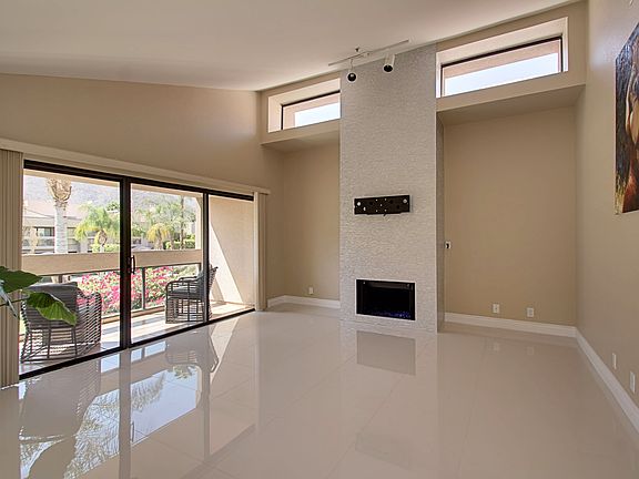 3rd image of 437 W Club Dr