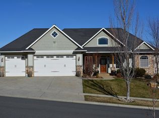 1956 Crestview Dr, Moscow, ID 83843