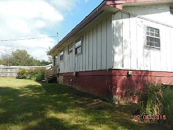 2nd image of 1006 Shellmound Rd