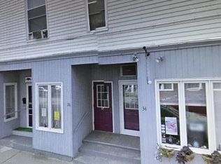 26 School St APT 5, Westfield, MA 01085