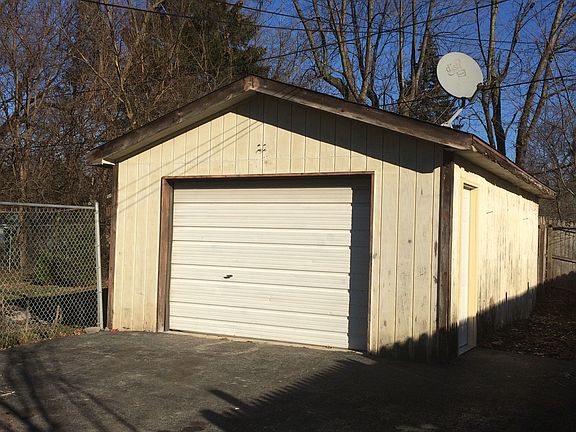 2nd image of 16 Argyle Ave