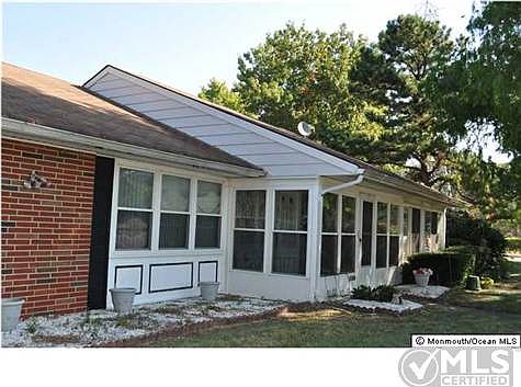 2nd image of 360A Chesterfield Ct