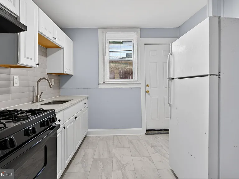 3039 Gransback St — Photo 3