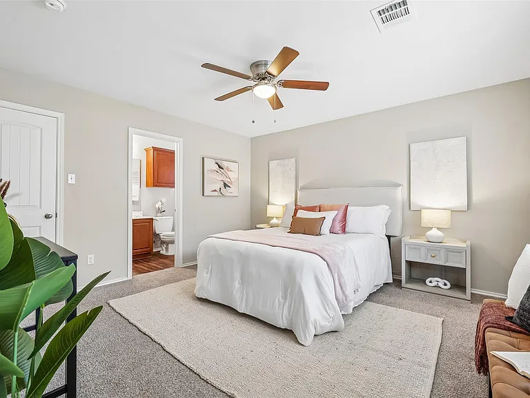1808 Enchanted Rock Dr — Photo 15