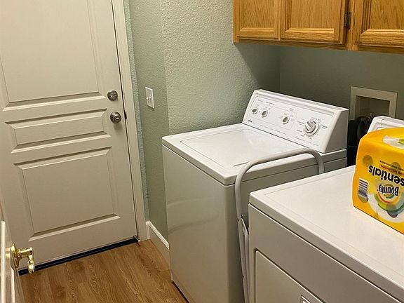 4th image of 344 Bartlett Lane