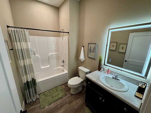 5th image of 8671 Lexington Ave Suite 23