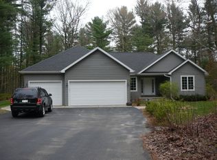N1989 Majestic Pines Cir, Wautoma, WI 54982