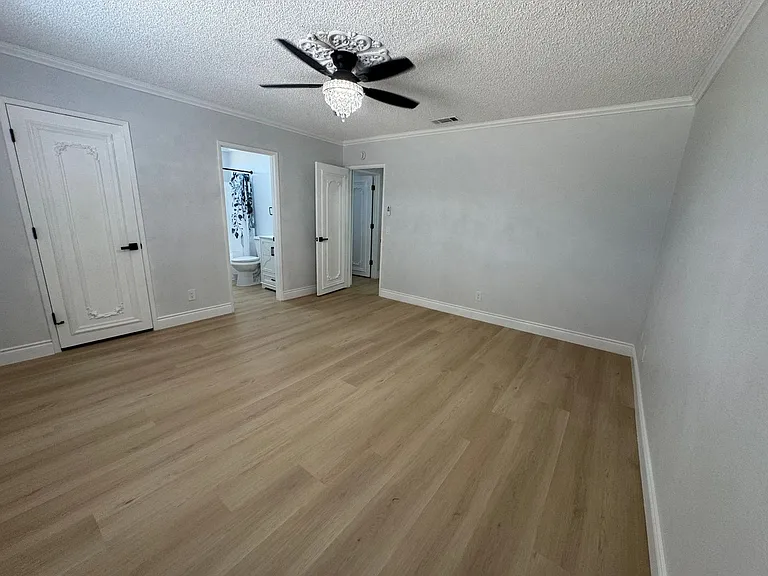 21519 Everett Dr — Photo 8