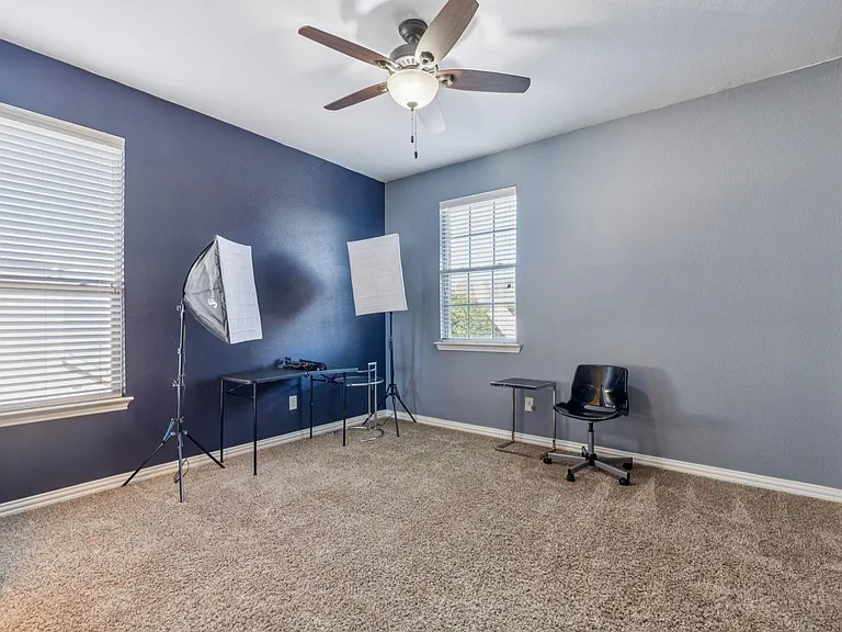 112 Chatfield Dr — Photo 18