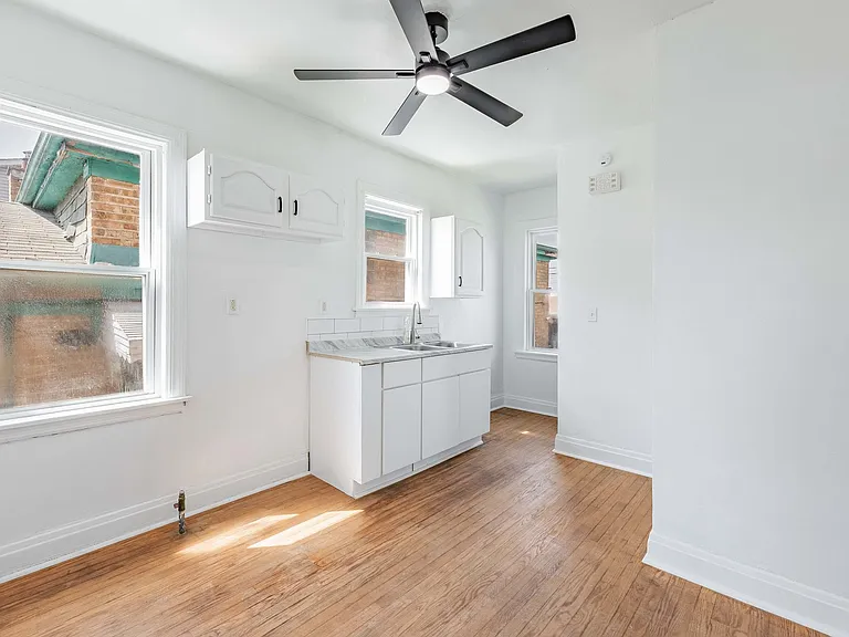 7614 W 63rd Pl — Photo 9