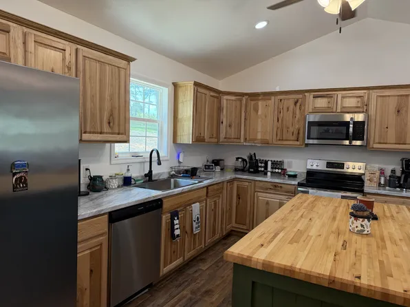 3872 York Hwy, Gainesboro, TN 38562