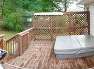 163 Roxbury Rd, East Hartford, CT 06118