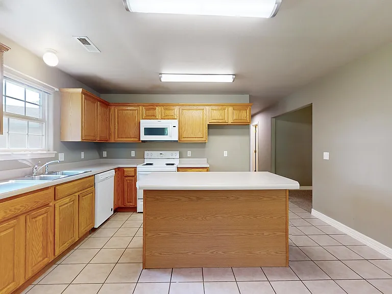 952 N Queen Annes Lace Dr — Photo 9