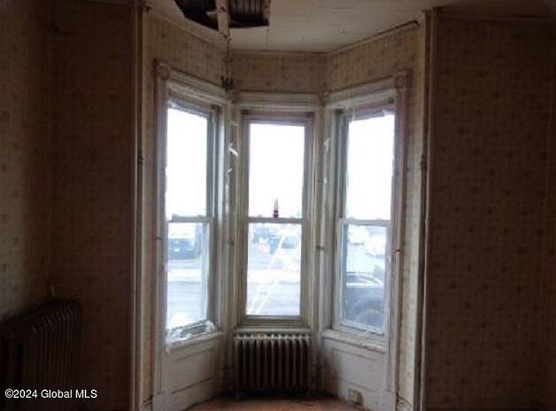 3rd image of 66 McElwain Avenue