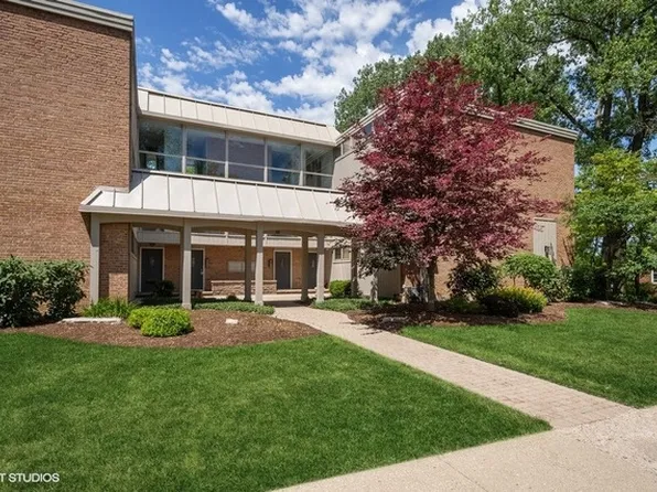 620 Hough St APT K, Barrington, IL 60010