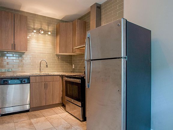 4th image of 1294 Piedmont Ave NE #3