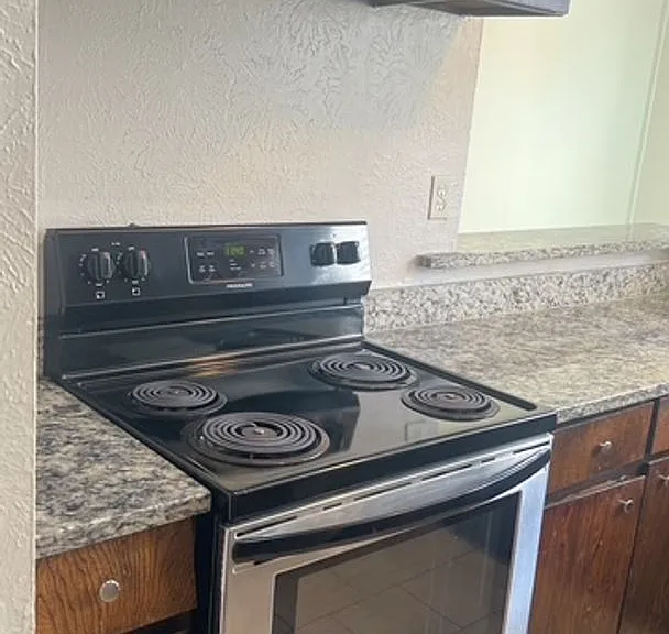 2607 San Sabastian Cir — Photo 11