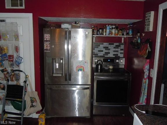 4th image of 7270 Parma Park Blvd