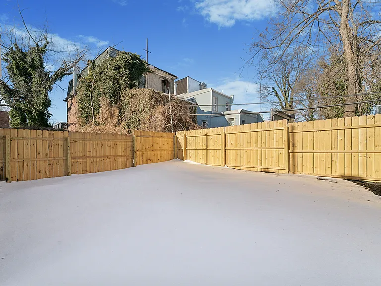 127 W Seymour St #2 — Photo 2