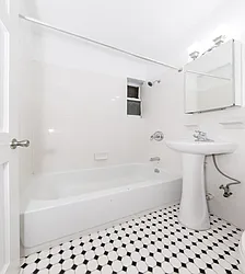 Rented by R New York