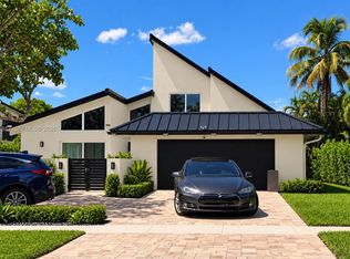 641 Mockingbird Ln, Plantation, FL 33324
