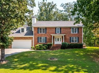 2527 Venture Cir, Gainesville, GA 30506