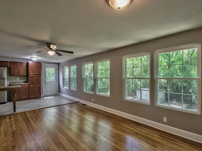 409 Perkins St — Photo 3