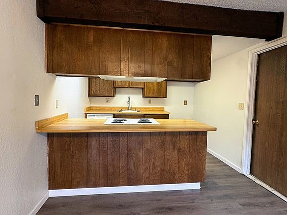 5th image of 2441 Larkspur Ln