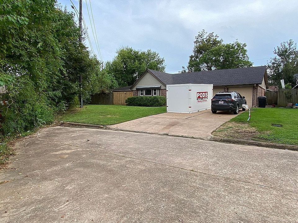1st image of 9814 Fonville Dr