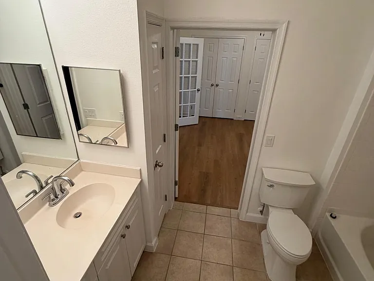 501 Hungerford Dr #356 — Photo 11