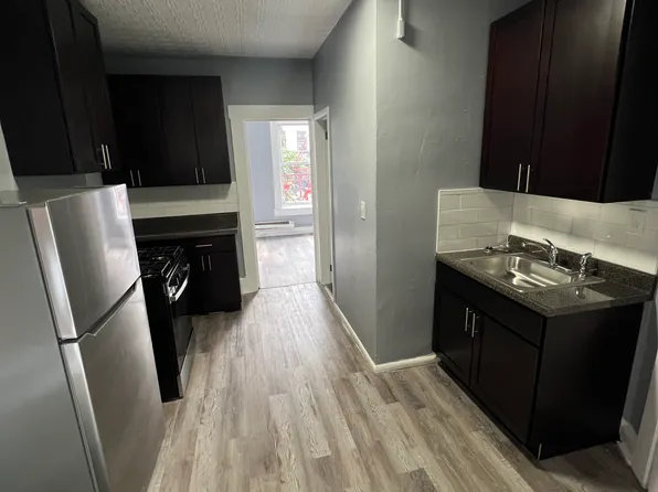 126 3rd St #8, Passaic, NJ 07055