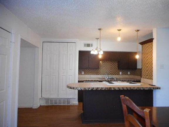 2nd image of 515 Goldwood Dr