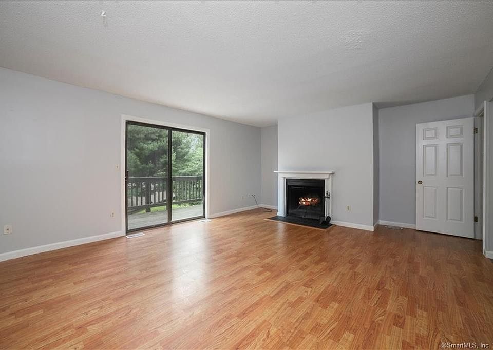 1st image of 136 Conestoga Way