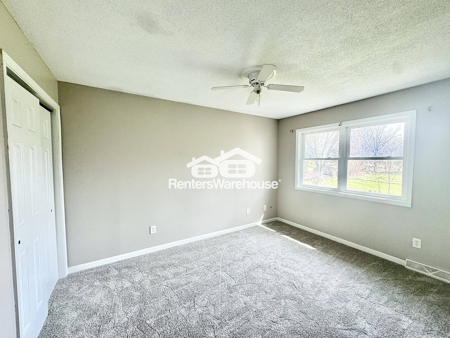 Three Bedroom Duplex — Photo 2