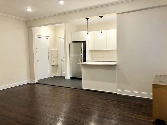 5th image of 131 Kensington Ave APT D7