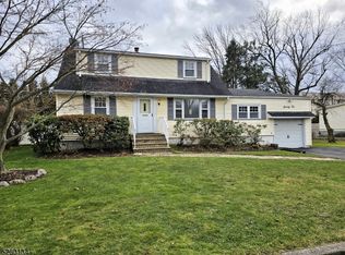 72 Barnsdale Rd, Wayne, NJ 07470