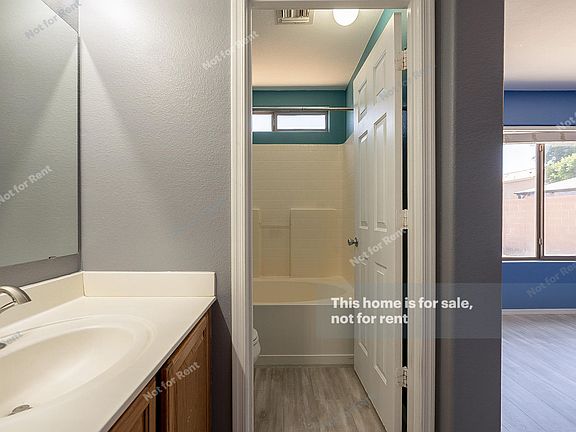 4th image of 10263 E Crescent Ave