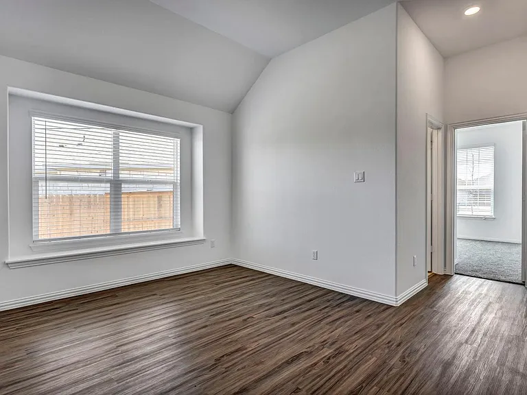 506 Sixpence Ln — Photo 6
