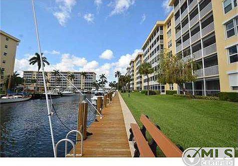 1st image of 1 Harbourside Dr APT 1201