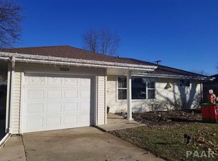 5004 N Melody Ln, Peoria, IL 61614