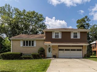 435 Fielding Dr, Pittsburgh, PA 15235