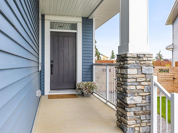 3rd image of 23 Jamison Cres
