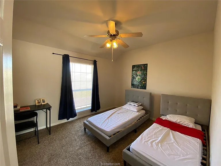 1001 Krenek Tap Rd #303 — Photo 4