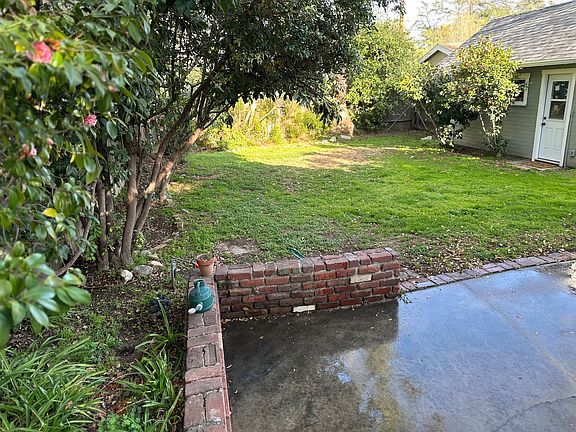 5th image of 1770 N Los Robles Ave