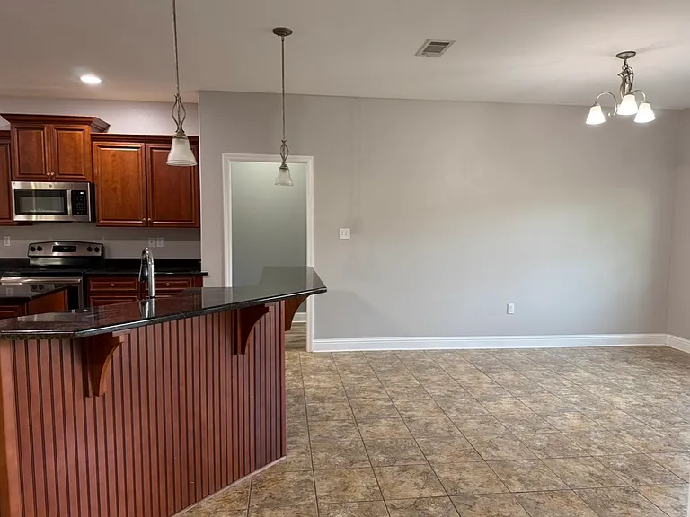 4 Canterbury Ln — Photo 20