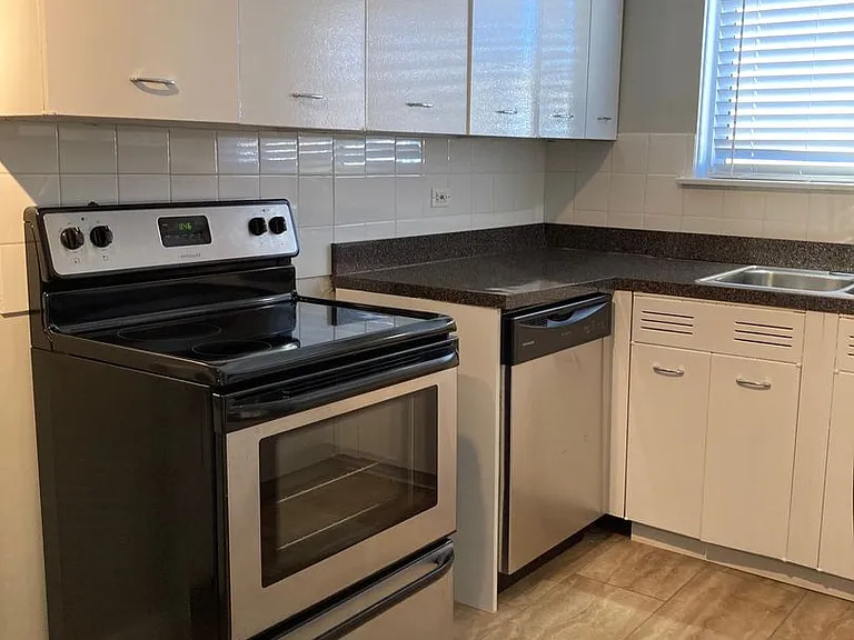 231 N Ridge Ave — Photo 4