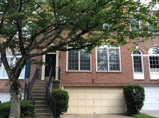 10212 Walkerton Ln, Oakton, VA 22124
